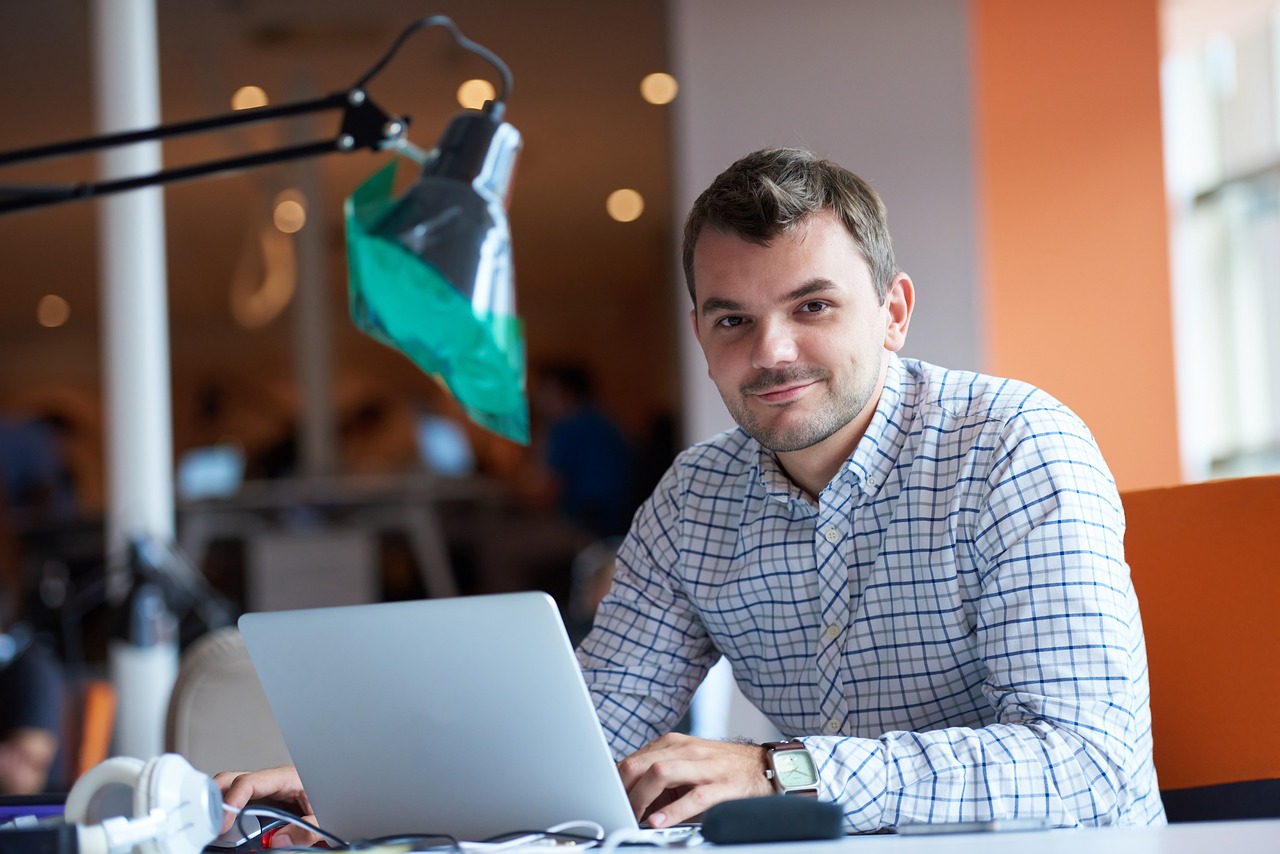 entrepreneur-23264191280.jpg