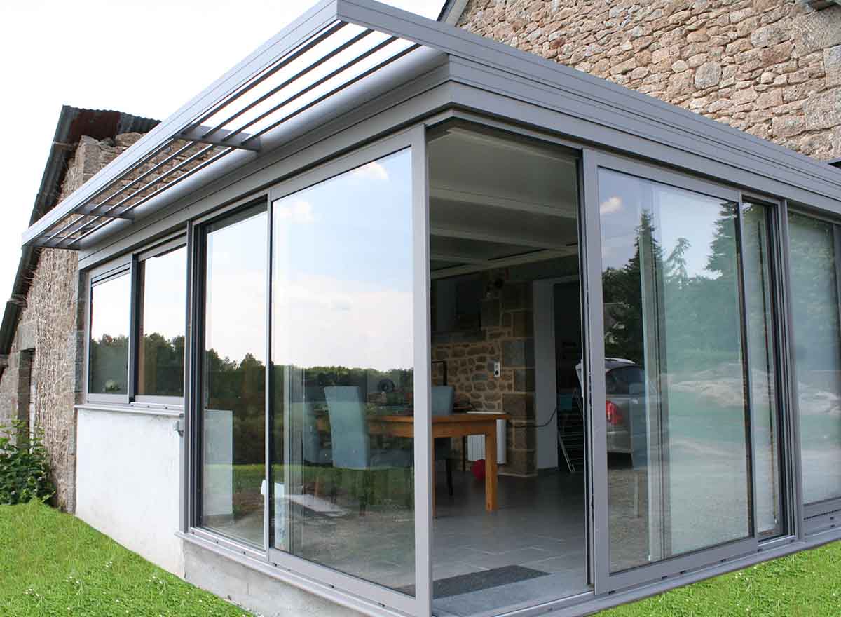 veranda-moderne-isolation-renforcee.jpg