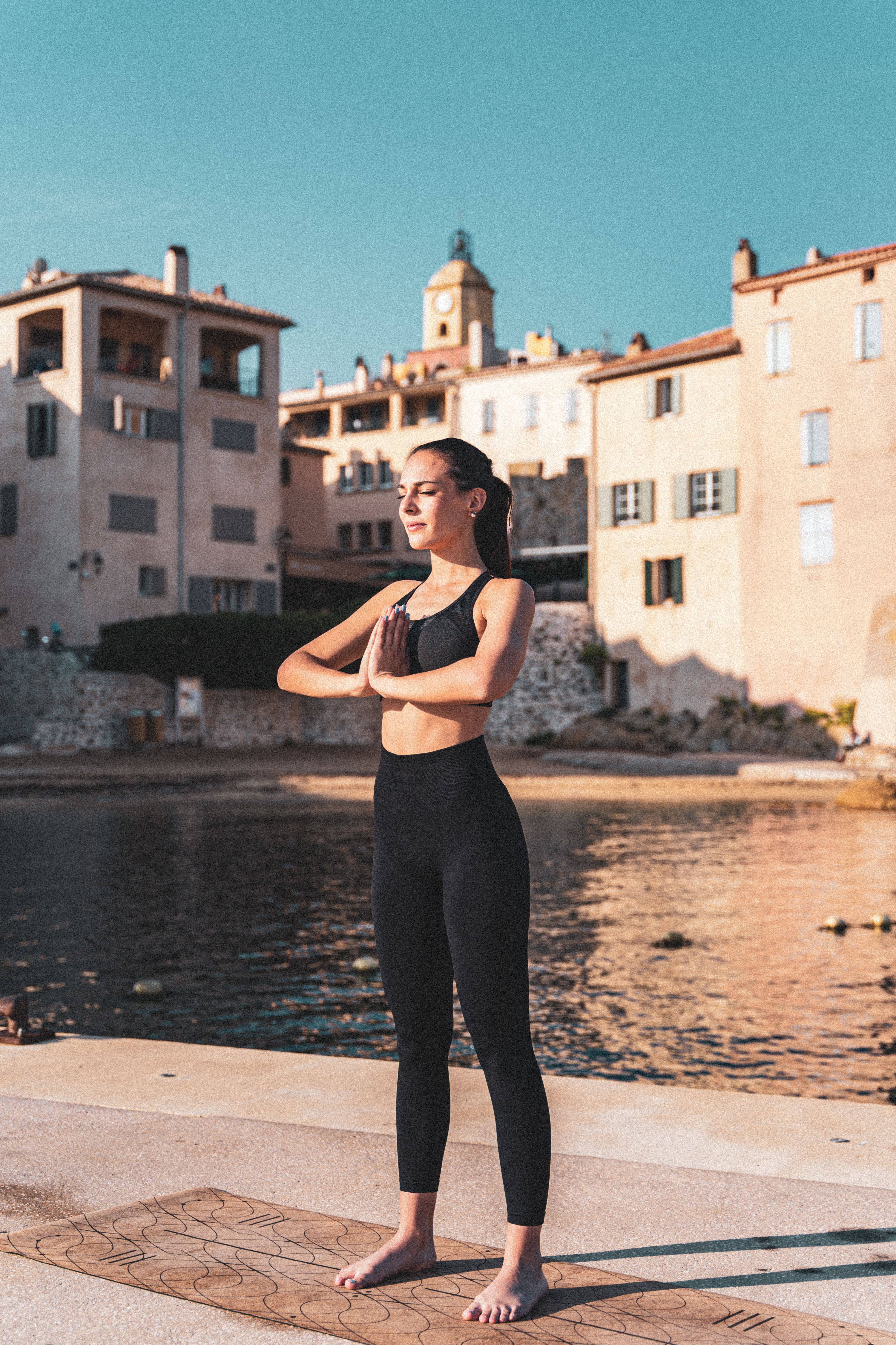 Recrutement: Spa Practicien F/H chez CHAPITRE SIX à Saint-Tropez