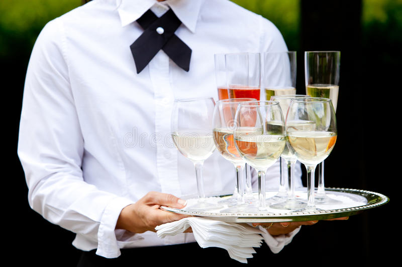 Recrutement: Extras Traiteur / Service F/H chez Charente Intérim à Angoulême