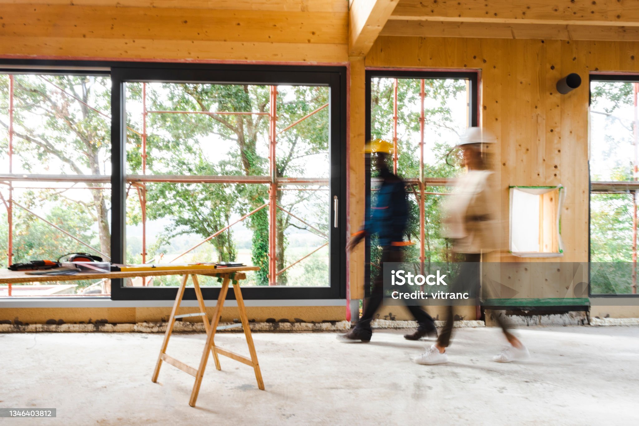 Recrutement: Menuisier Bois Chantier (poseur) F/H chez CLERMONT INTERIM & PLACEMENT à Cournon d'Auvergne