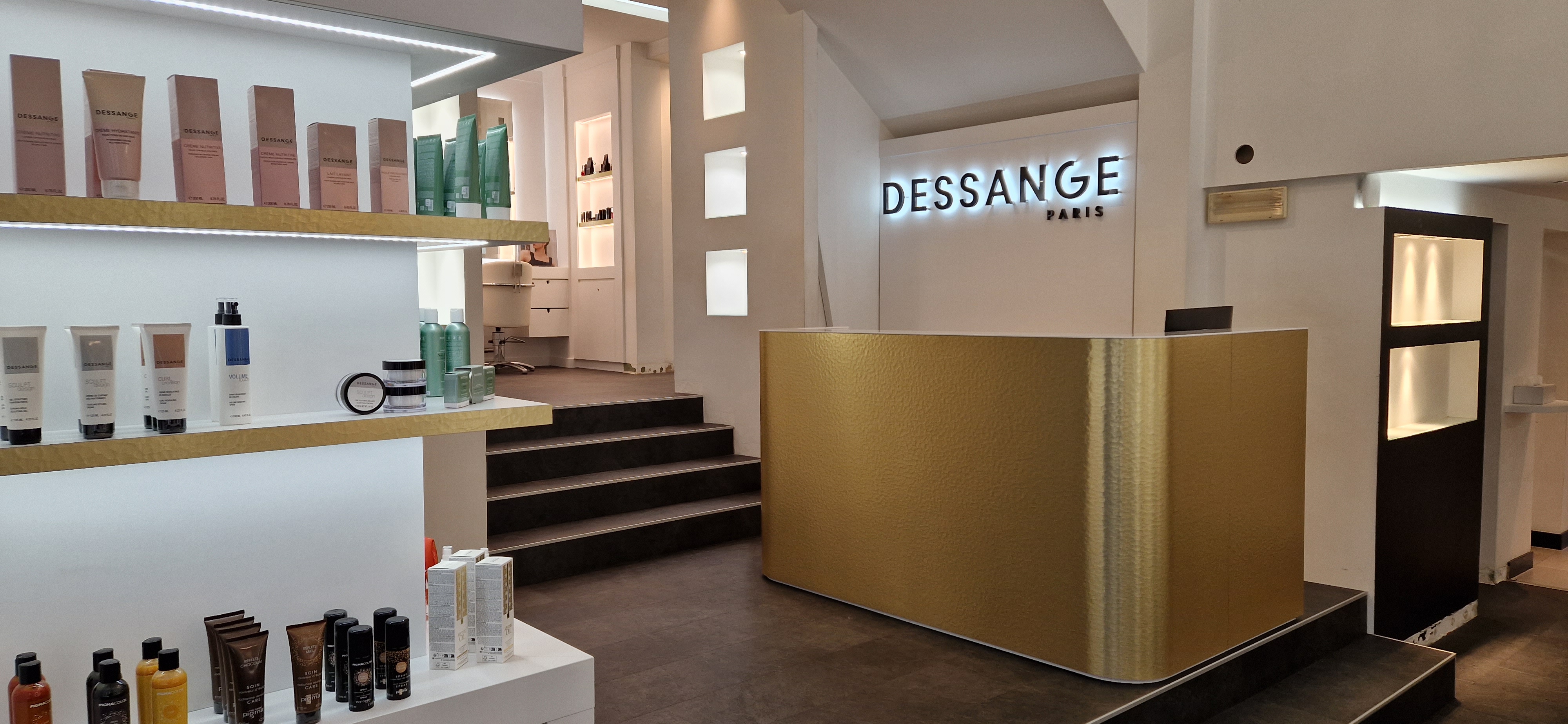 Recrutement: Hôte(sse) F/H chez Dessange à Ixelles