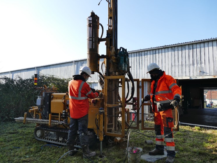Charg D affaires En VRD F H CDI Montrab ECR Environnement
