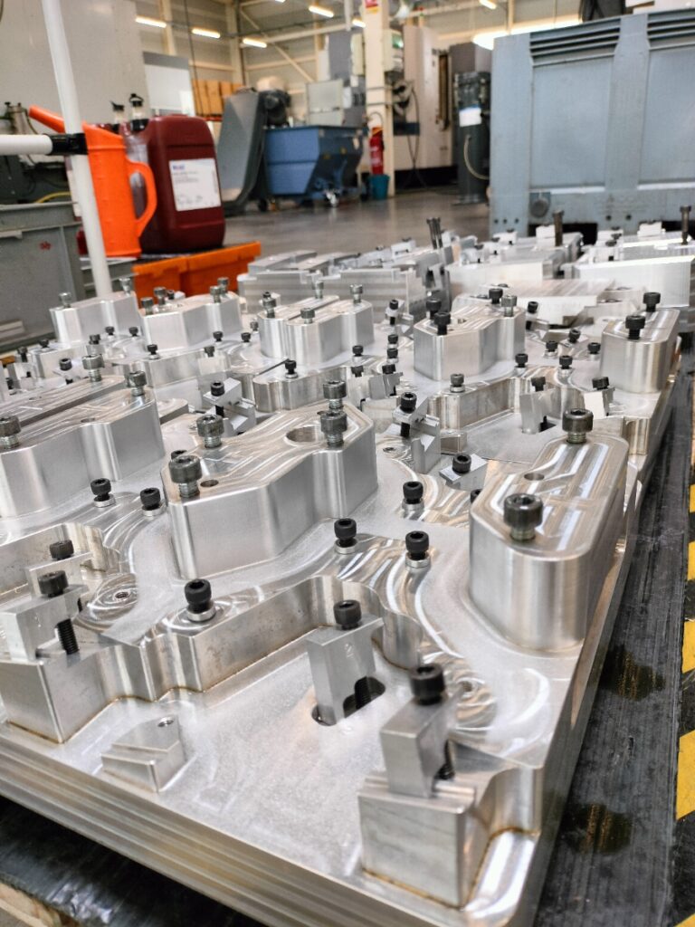 Recrutement: Technicien d'usinage F/H chez Emeraude RH à Pleslin-Trigavou