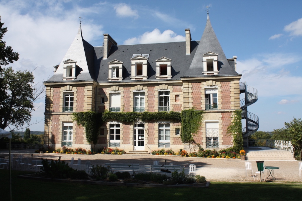 Recrutement: Assistant social - LHSS Mobile Addicto F/H chez Fondation l'Élan Retrouvé à Meulan-en-Yvelines