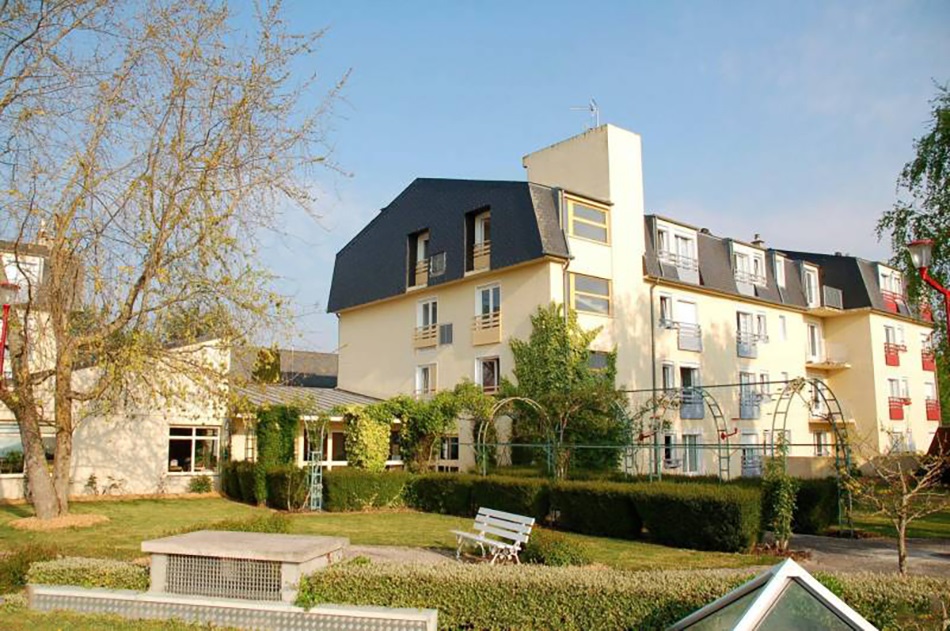Recrutement: Agent  hôtelier F/H chez GROUPE ACPPA à Coulanges-la-Vineuse