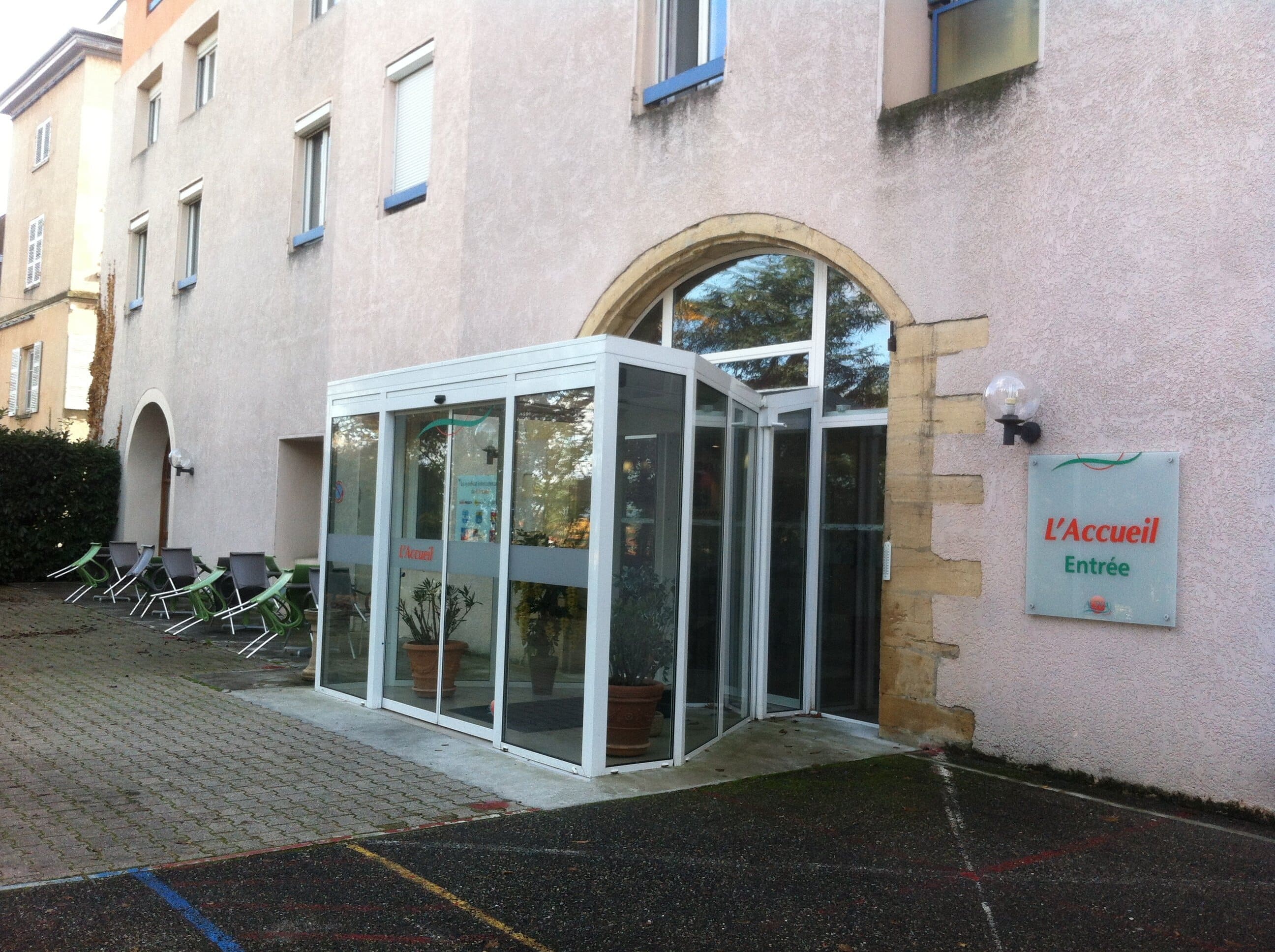 Recrutement: Aide soignant F/H chez GROUPE ACPPA à Saint-Bonnet-de-Mure