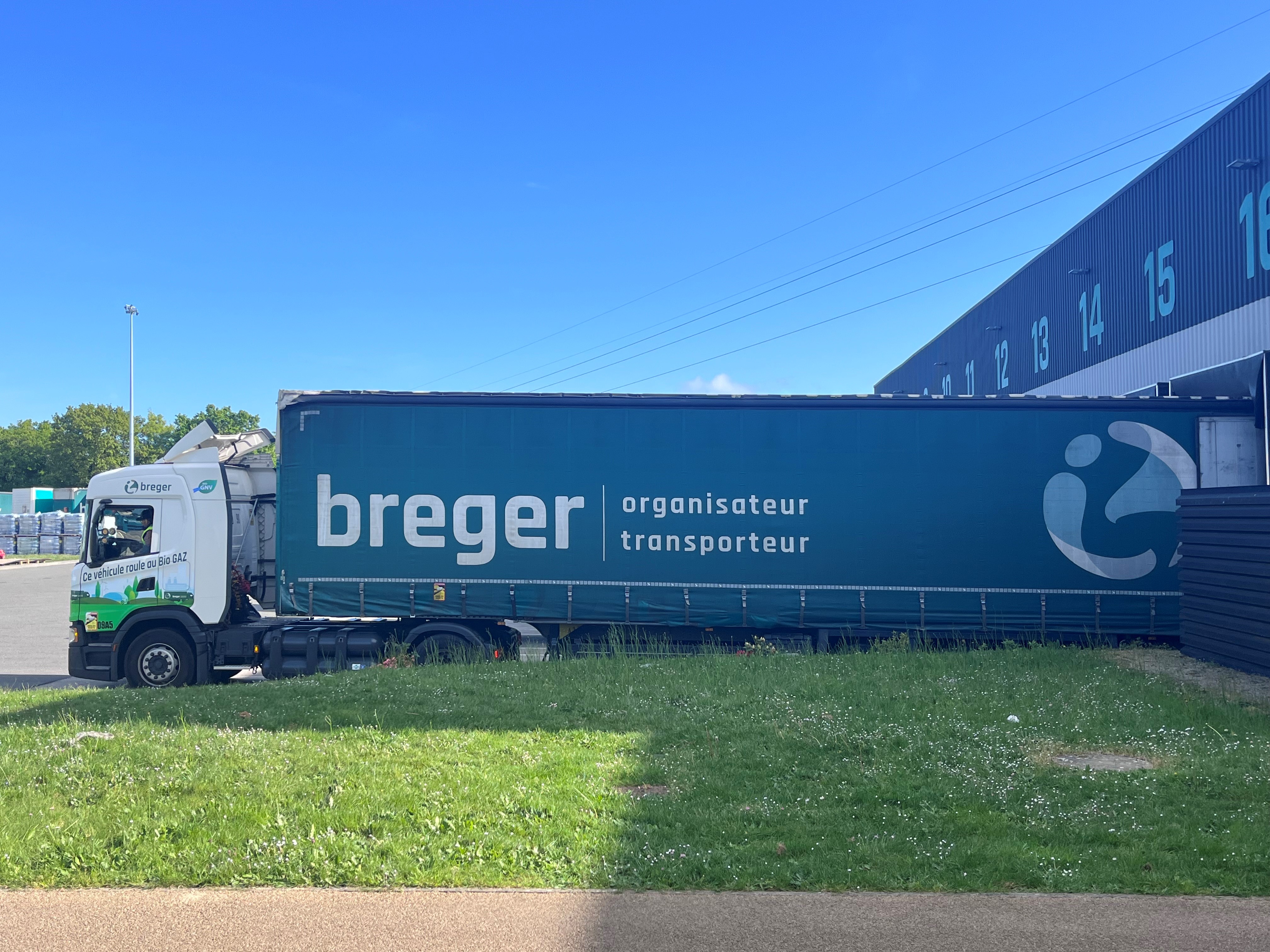 Recrutement: Assistant(e) d'exploitation TRM (alternance) F/H chez GROUPE BREGER à Laval