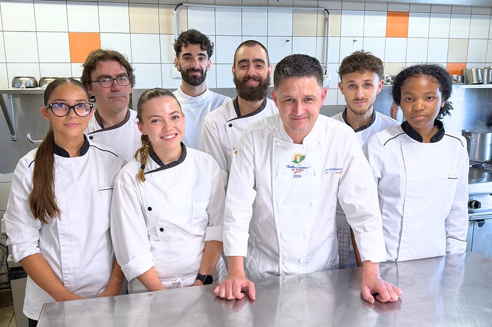 le-nouveau-monde-equipe-restaurant.jpg