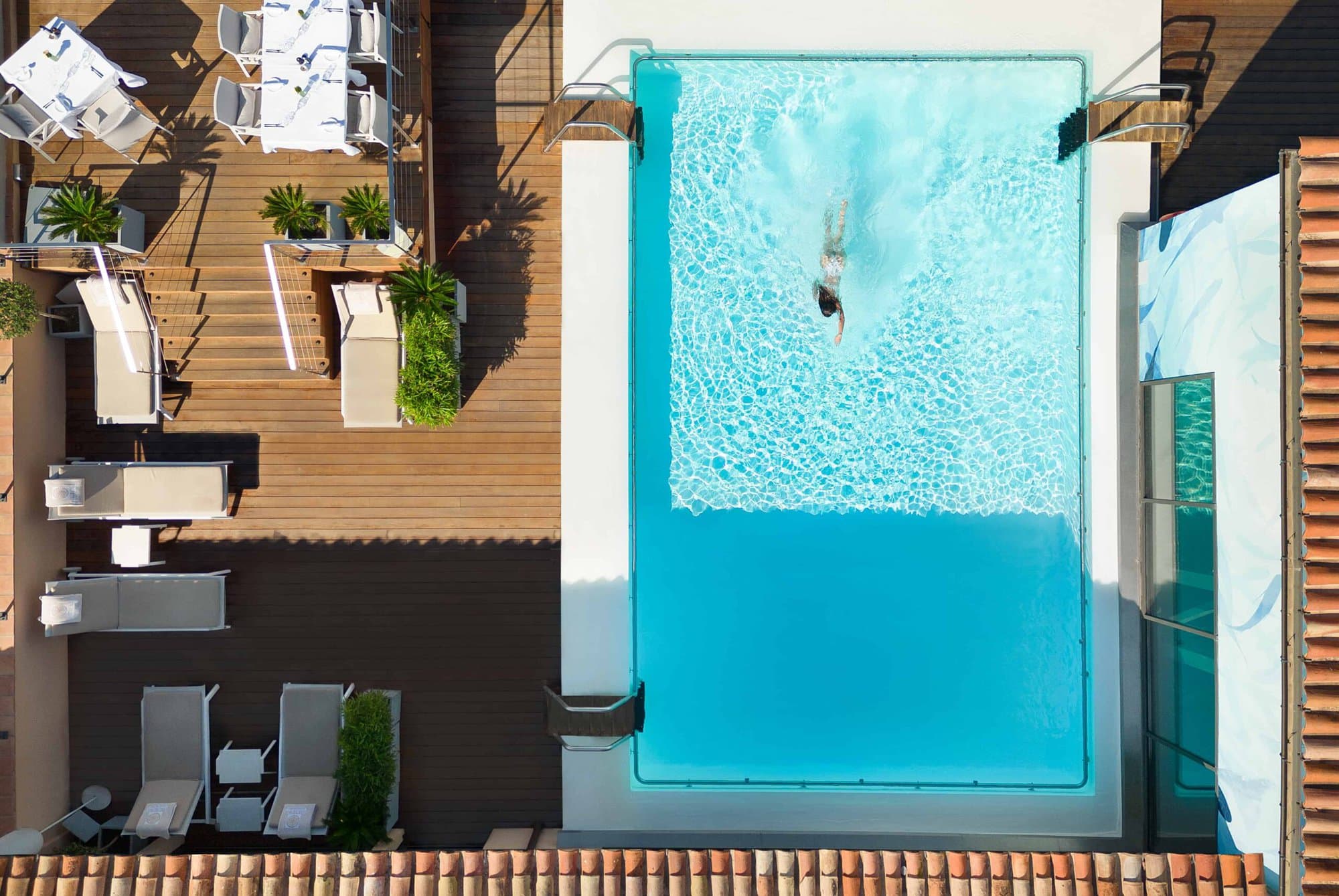 piscine-hotel-de-paris-saint-tropez-matteo-barro-2-scaled.jpg