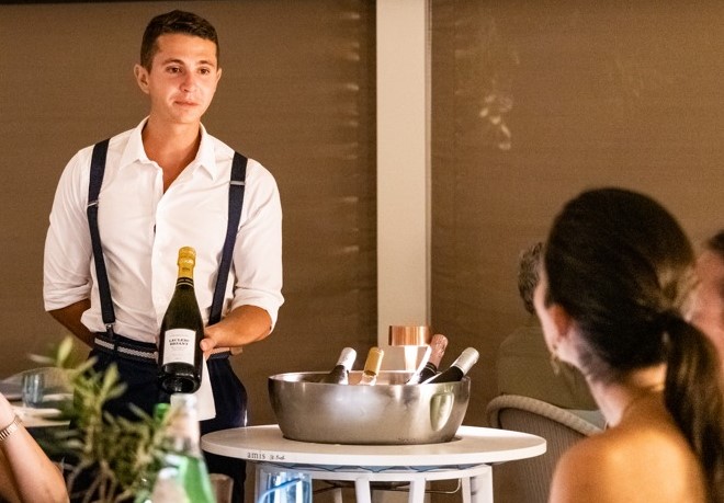 Recrutement: Sommelier F/H chez Commaraine Hotel Operations Pommard à Pommard