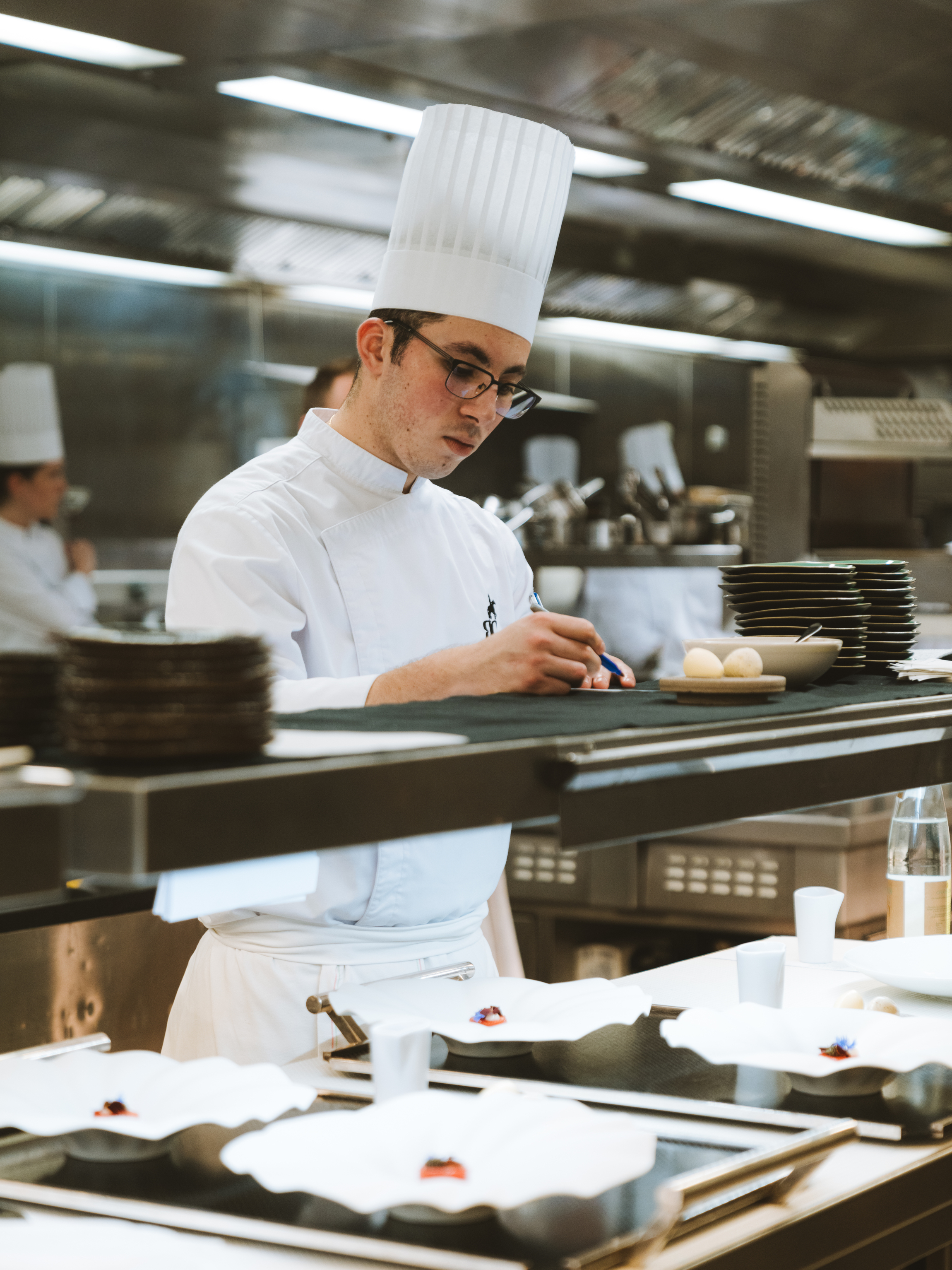 service---in-the-kitchen-6-2.jpg