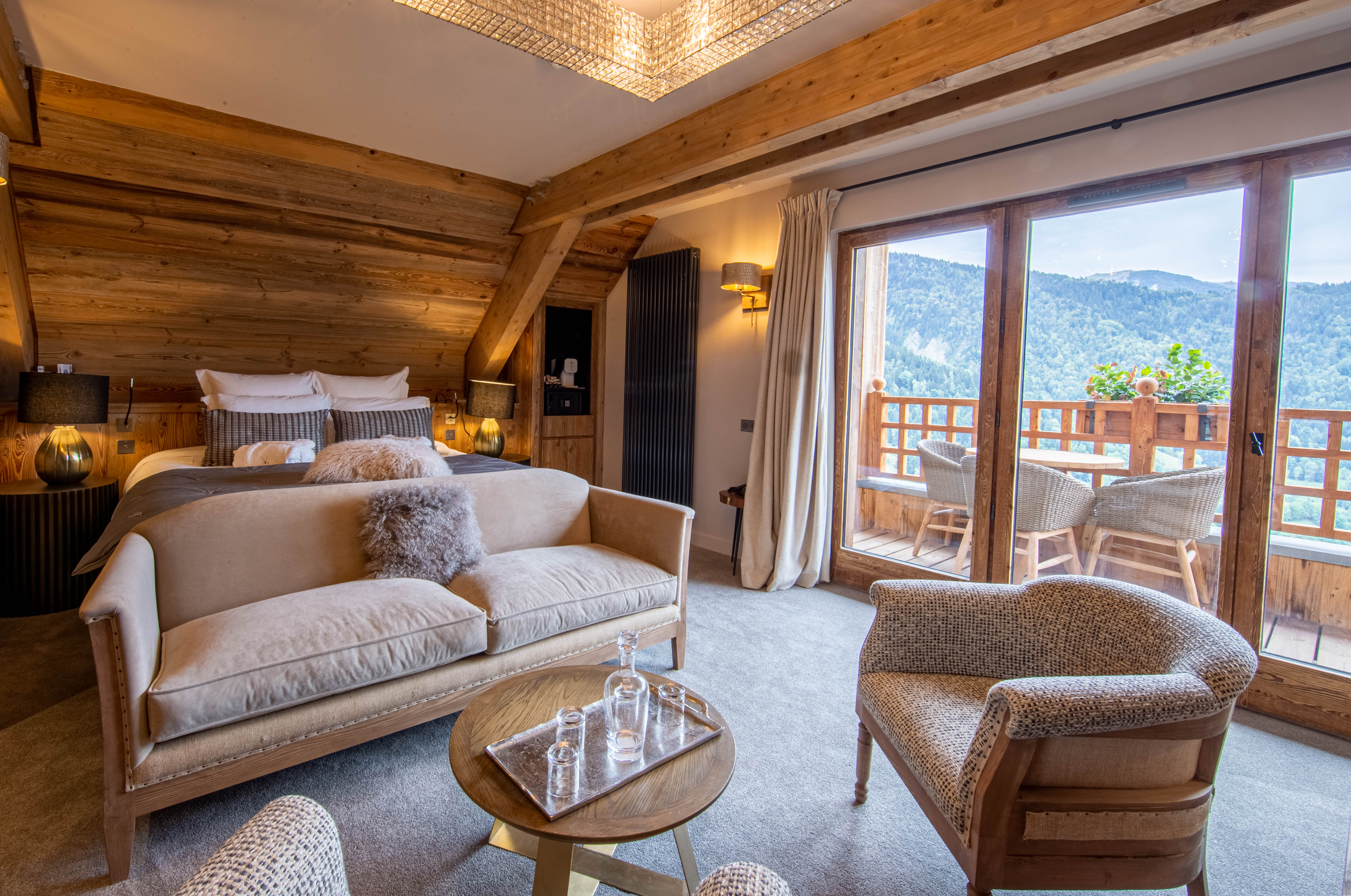Recrutement: Valet / Femme de chambre F/H chez Le Domaine du V de Vaujany à Vaujany