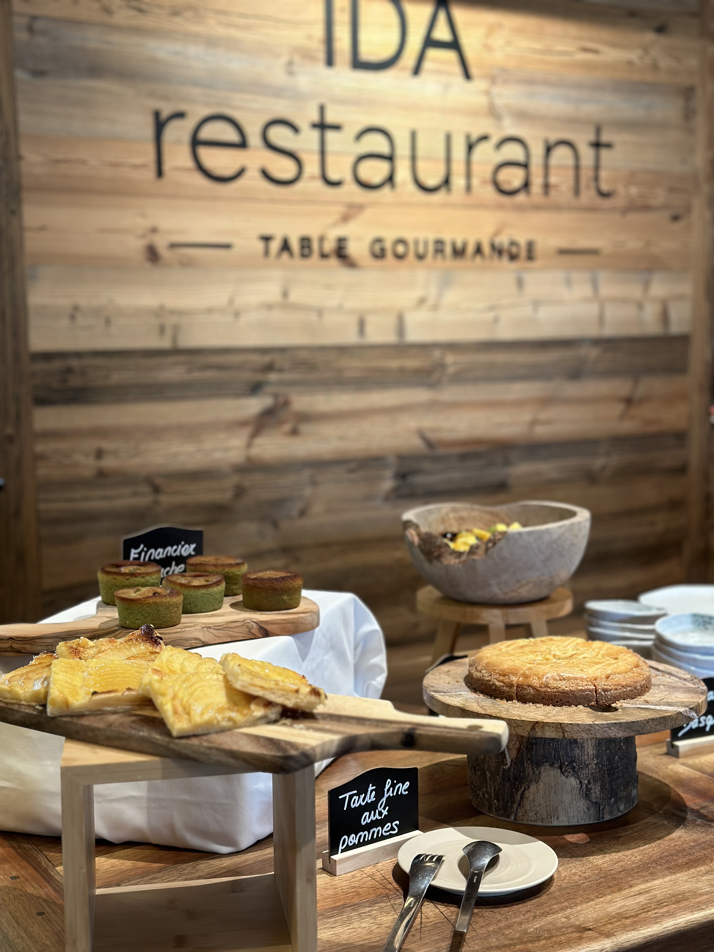 Recrutement: Responsable Petit-Déjeuner et Déjeuner F/H chez Le Domaine du V de Vaujany à Vaujany