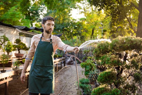 Recrutement: Jardinier / Paysagiste F/H chez LR Intérim – Périgny à Périgny