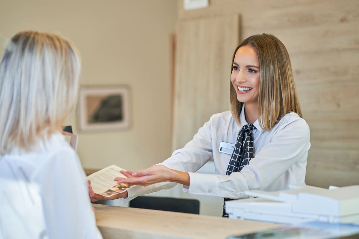 Recrutement: Hôtesse d'accueil F/H chez LR Intérim – Périgny à Perigny