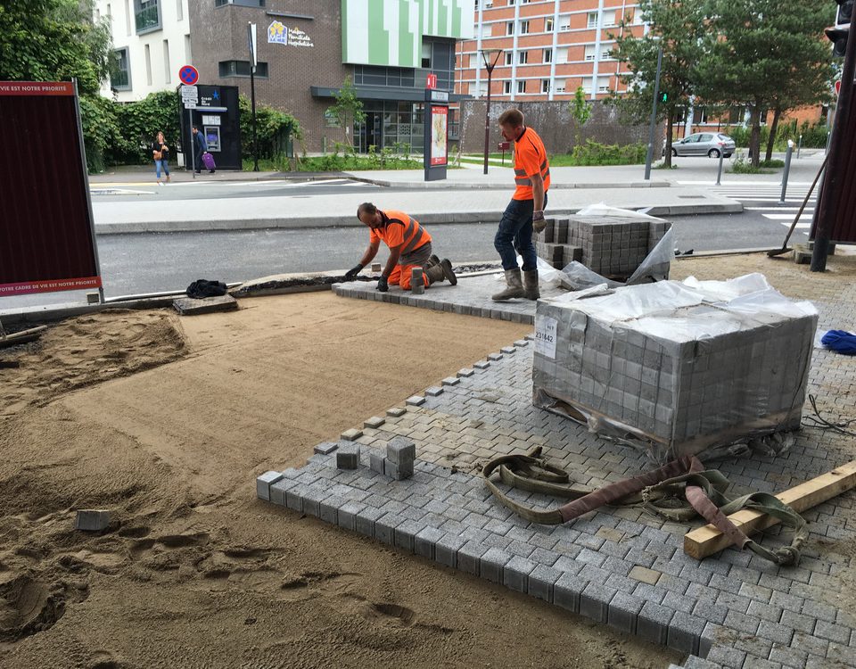 Recrutement: Macon VRD - poseur de pavés bordures F/H chez Norman à Cherbourg-en-Cotentin