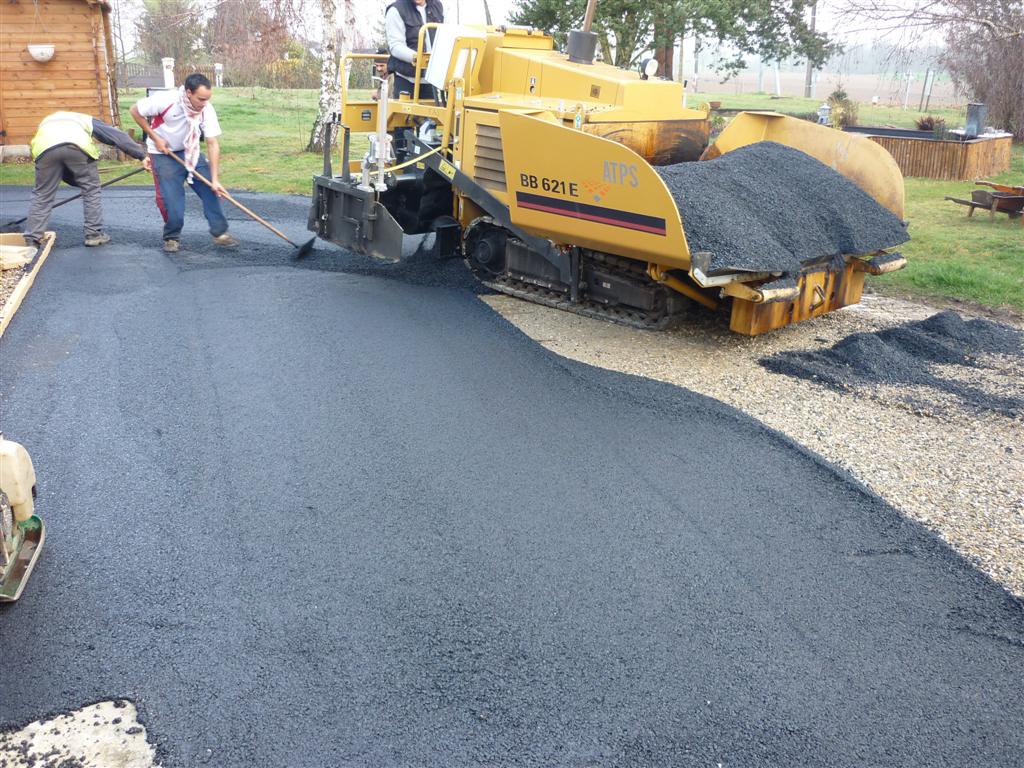 Recrutement: Applicateur d'enrobés H/F chez Norman à cleon