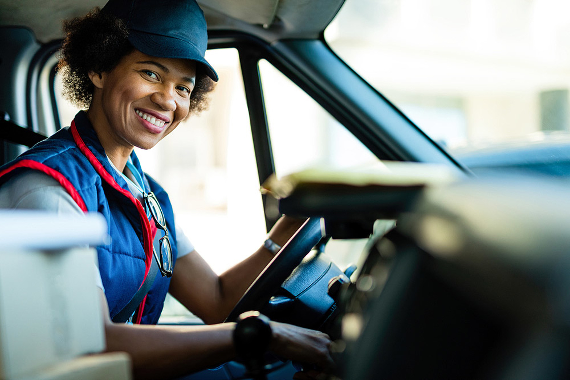 La Poste Recrutement Chauffeur 974 CHAUFFEUR PL – Formation sûreté aéroportuaire - Badge Rouge (H/F