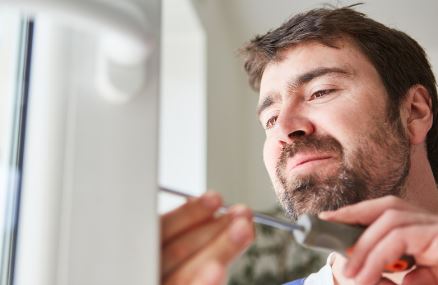 Recrutement: Technicien Menuisier SAV Dépannage et Réparation F/H chez Sab Menuiseries à Liffré