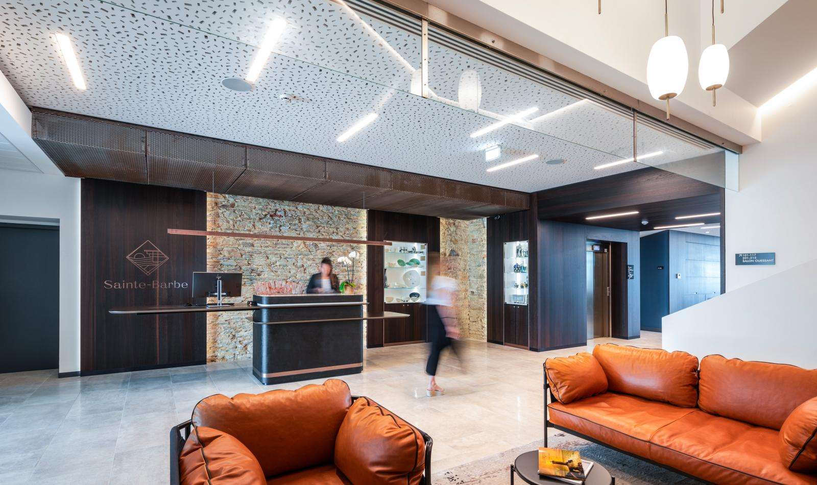 hotel-sainte-barbe-reception-91669-1600-950-crop.jpg