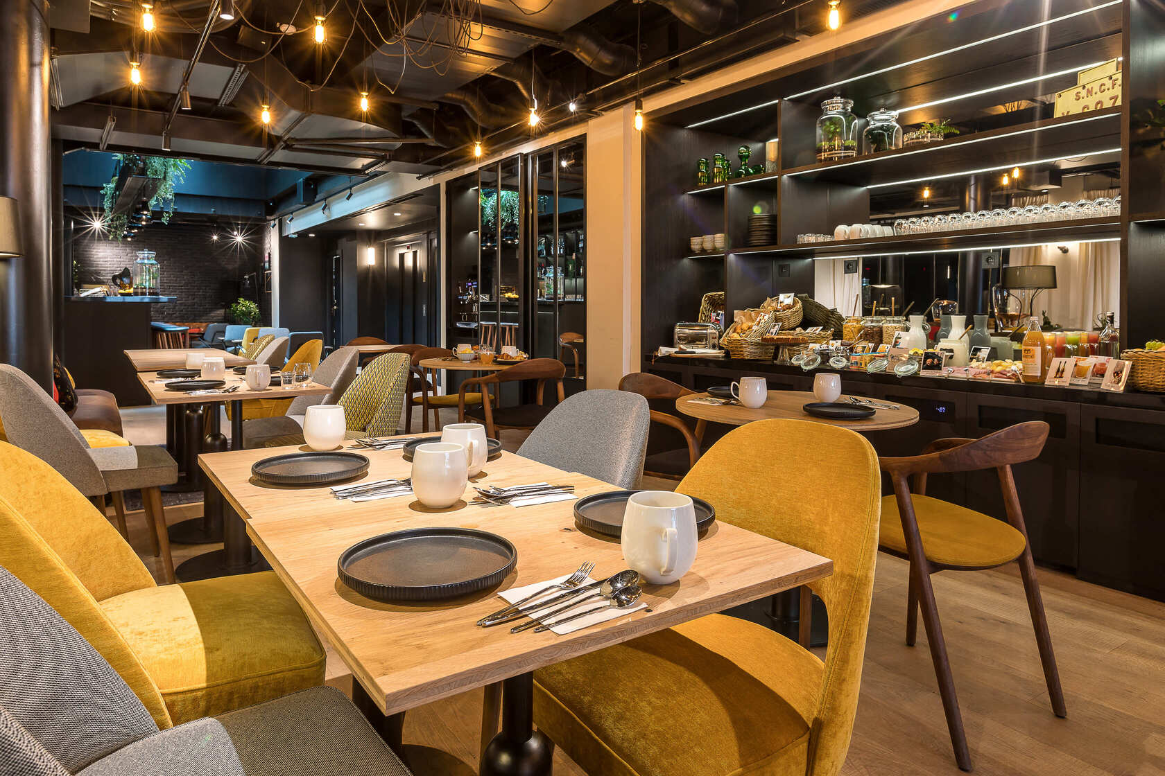 Recrutement: Technicien de Maintenance - CDD F/H chez SUITCASE HOSPITALITY à Paris