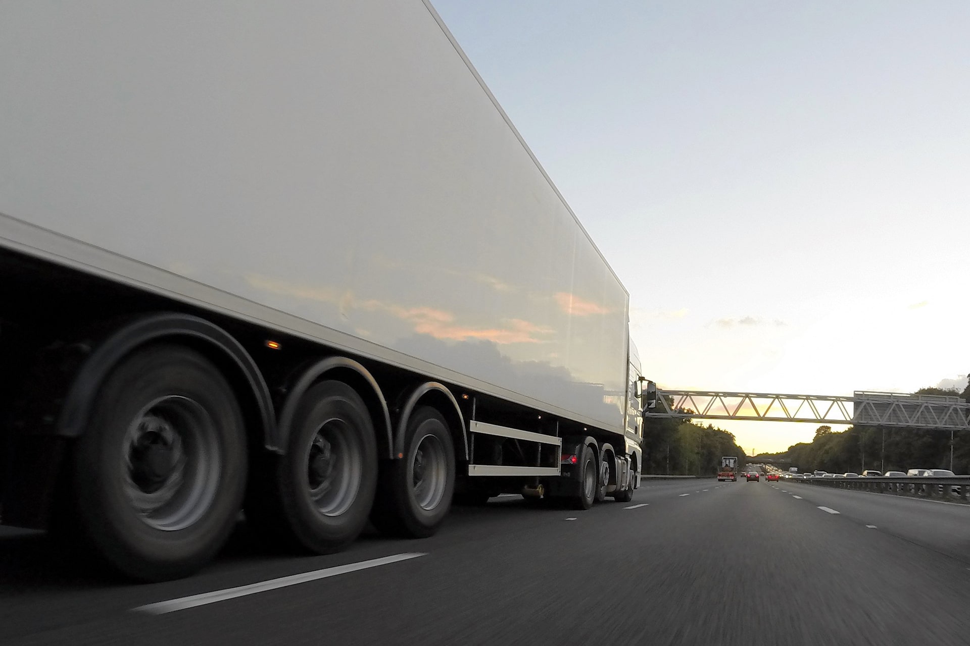 camion-min.jpg