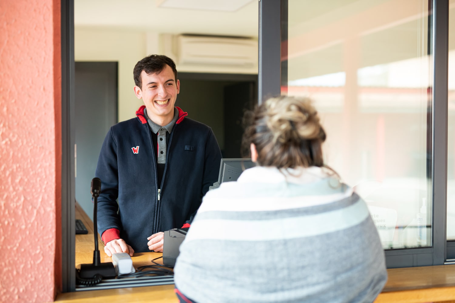 Recrutement: Hôte de Caisse F/H chez Walibi à Les Avenières Veyrins-Thuellin