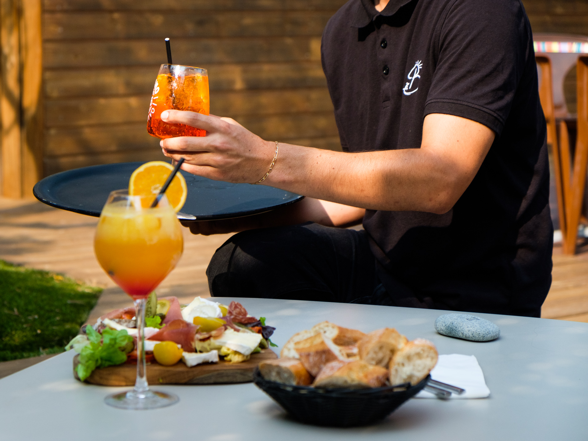 Recrutement: Barman/barmaid Limonadier F/H chez Yelloh Village Bastiane à Puget-sur-Argens