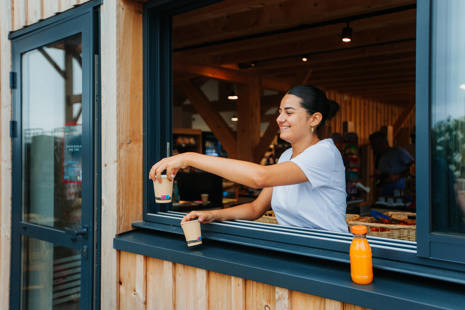 Recrutement: Hote.sse Polyvalent.e - Saison Eté 2026 F/H chez Yelloh Village Panorama du Pyla à La Teste-de-Buch
