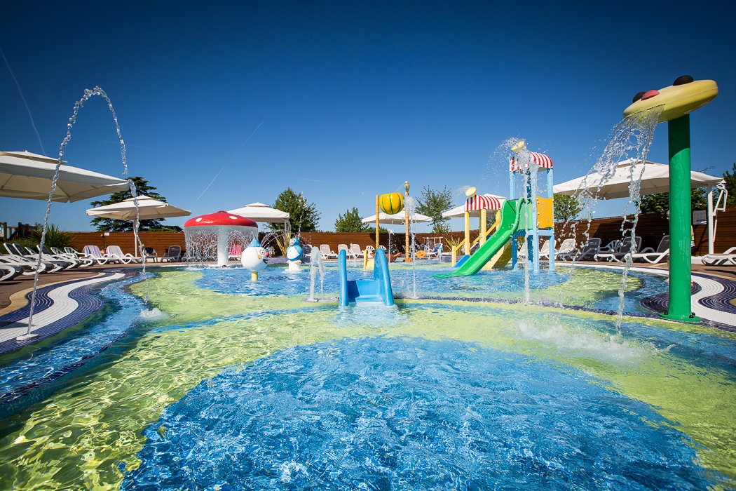 espace-aquatique-piscine-enfant.jpg