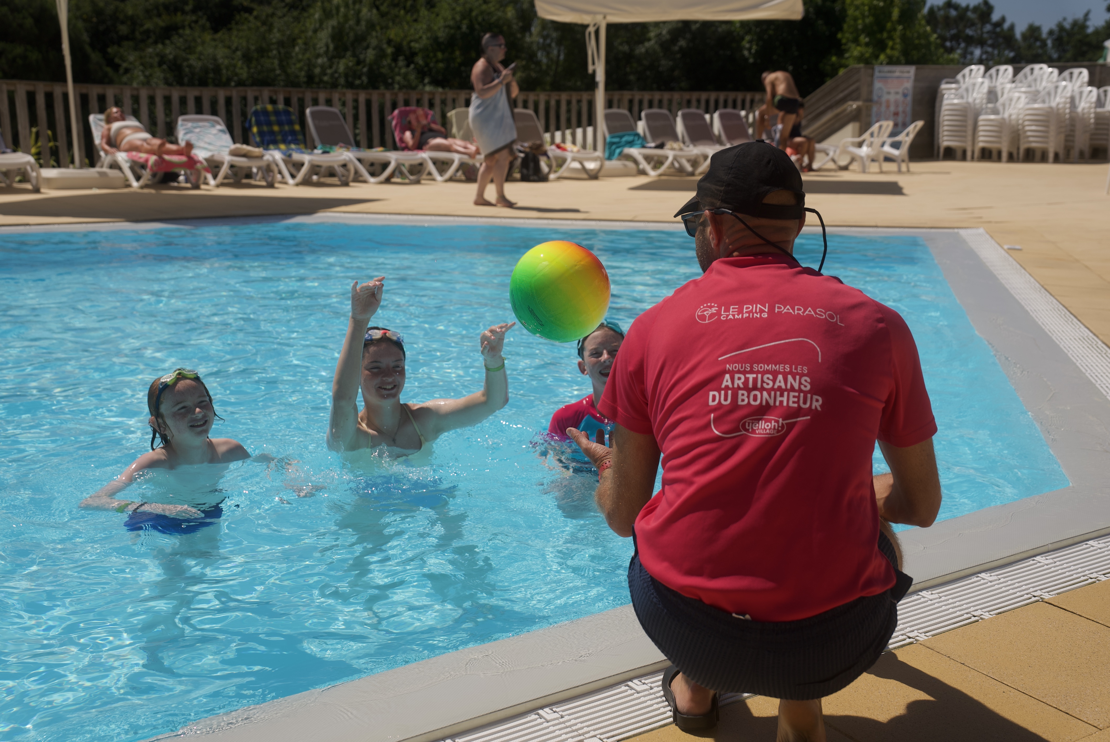 Recrutement: Maître-Nageur - Chef de bassins 4 mois en camping (H/F) chez Yelloh Village à La Chapelle-Hermier